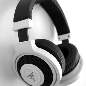 Ultimate Soundzz Headset inc Bass Booster (tm)